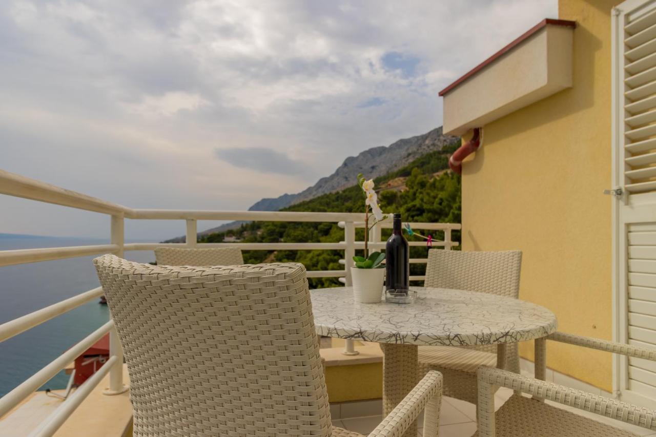 Luxury Apartments Villa Ruzmarina With New Heated Infinity Pool And Lounge Area Marusici  المظهر الخارجي الصورة