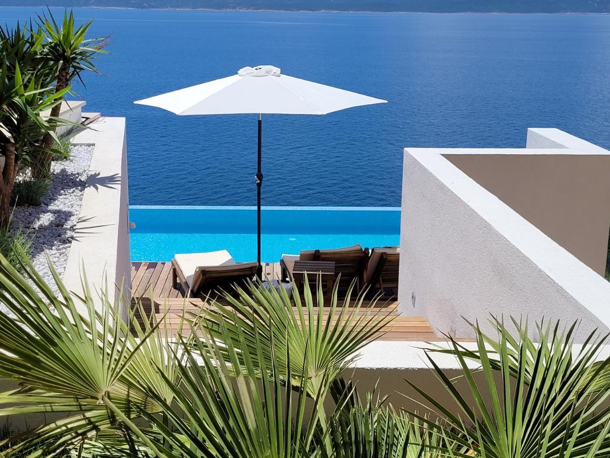 Luxury Apartments Villa Ruzmarina With New Heated Infinity Pool And Lounge Area Marusici  المظهر الخارجي الصورة