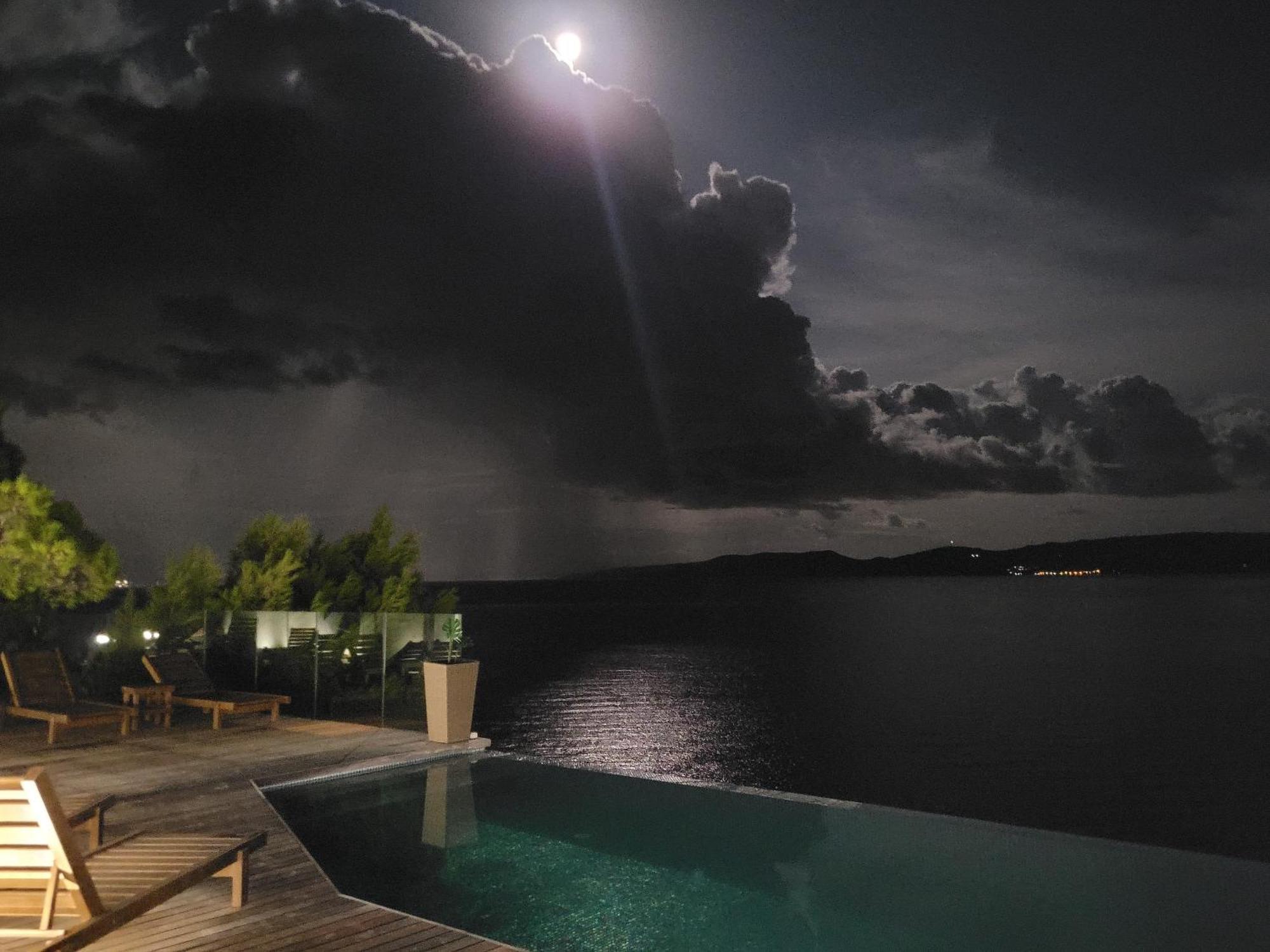 Luxury Apartments Villa Ruzmarina With New Heated Infinity Pool And Lounge Area Marusici  المظهر الخارجي الصورة