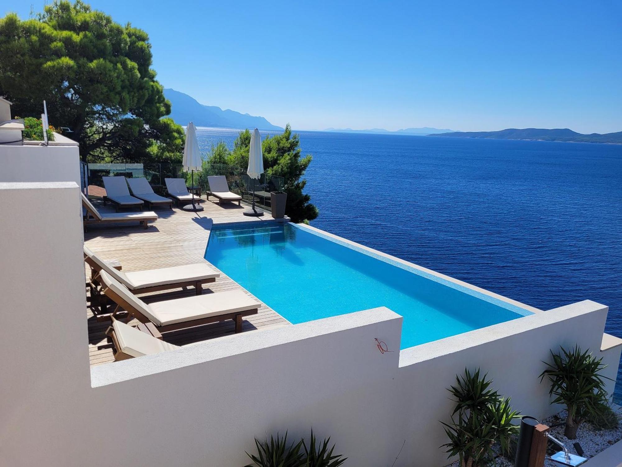 Luxury Apartments Villa Ruzmarina With New Heated Infinity Pool And Lounge Area Marusici  المظهر الخارجي الصورة